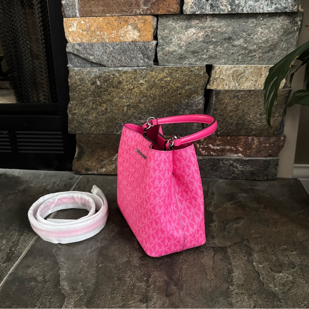 Michael Kors Pratt Small Logo Bucket Crossbody Shoulder Bag - Picture 5 of 16